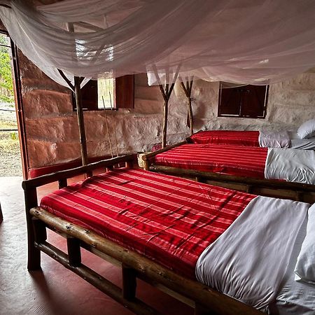 Maasai Eco Boma & Lodge - Experience Maasai Culture Makuyuni エクステリア 写真