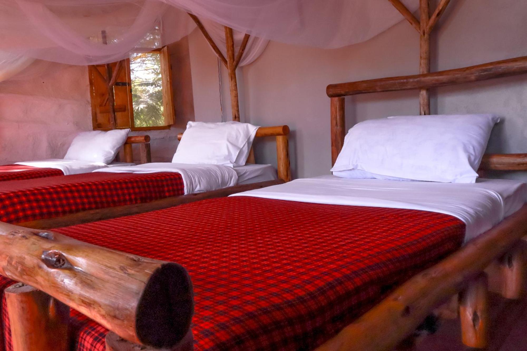 Maasai Eco Boma & Lodge - Experience Maasai Culture Makuyuni エクステリア 写真