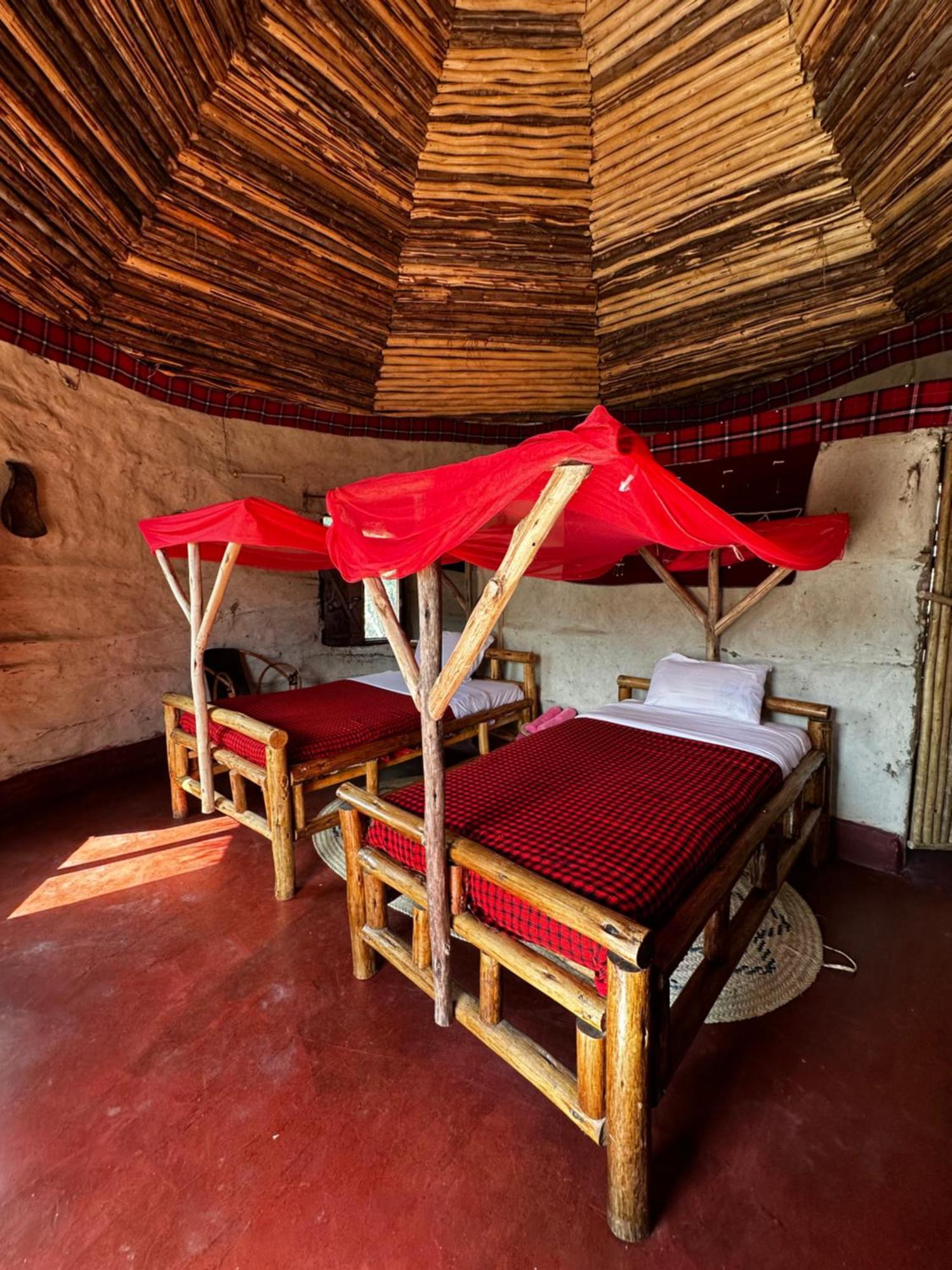 Maasai Eco Boma & Lodge - Experience Maasai Culture Makuyuni エクステリア 写真