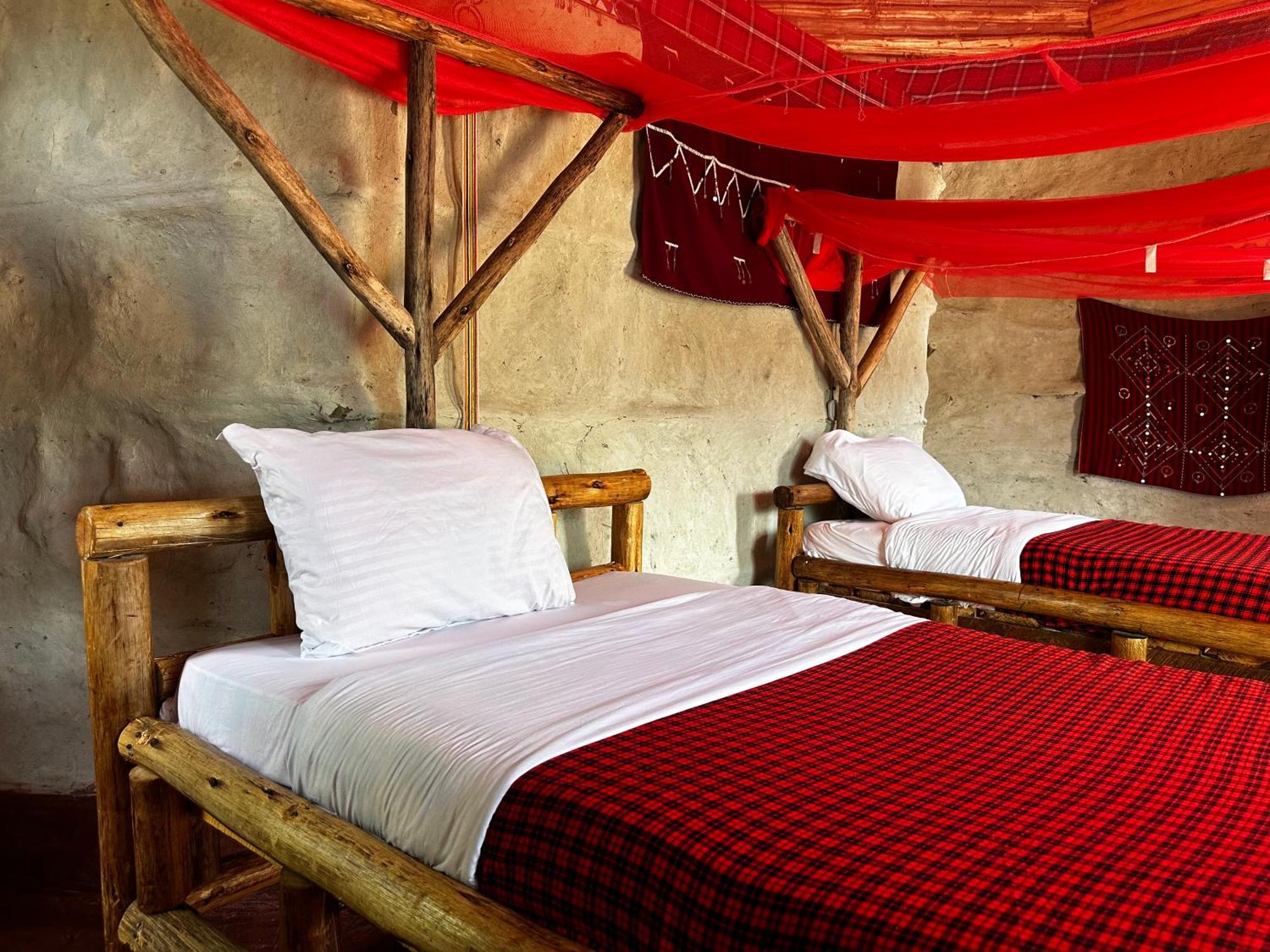 Maasai Eco Boma & Lodge - Experience Maasai Culture Makuyuni エクステリア 写真