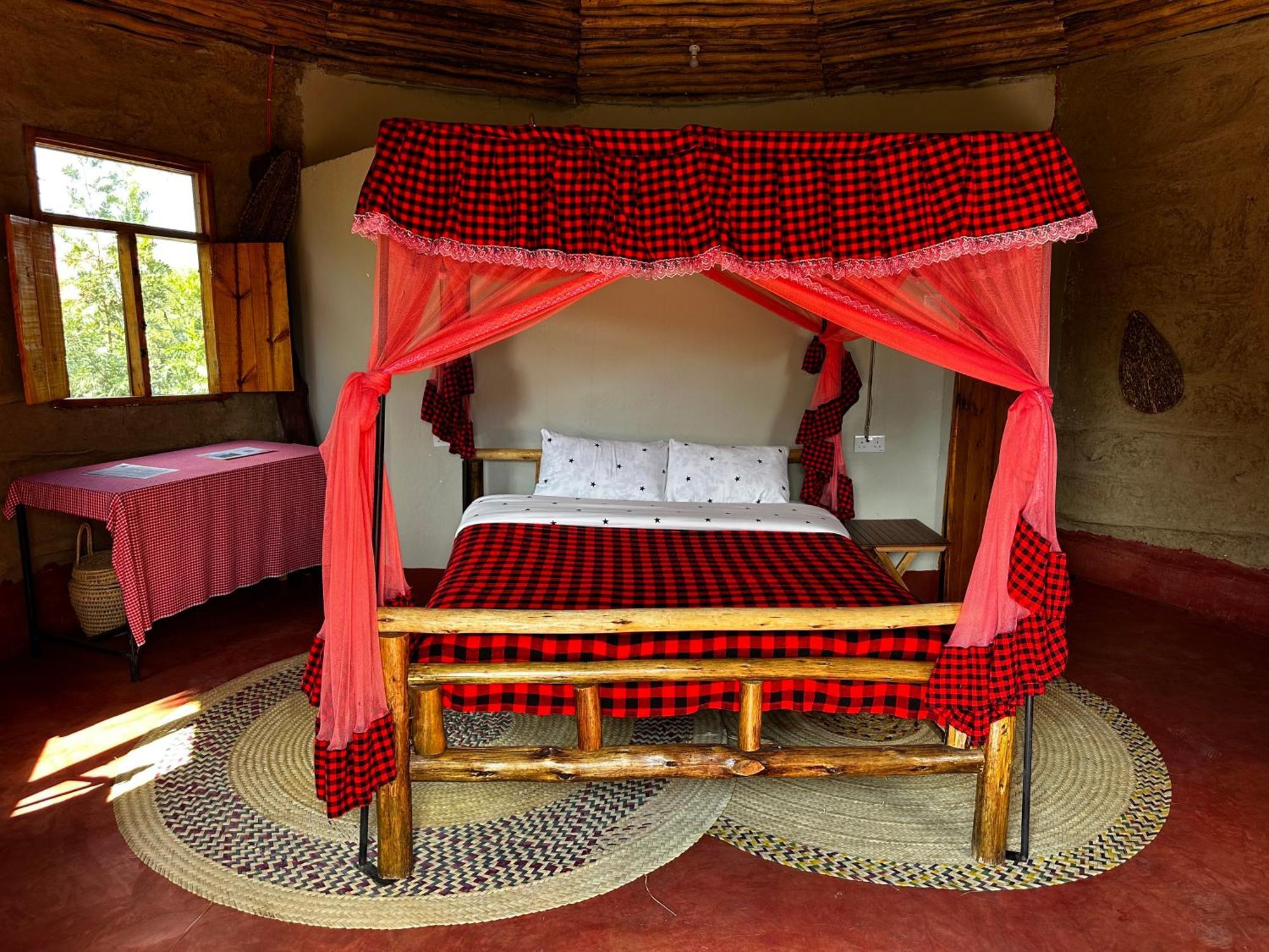 Maasai Eco Boma & Lodge - Experience Maasai Culture Makuyuni エクステリア 写真