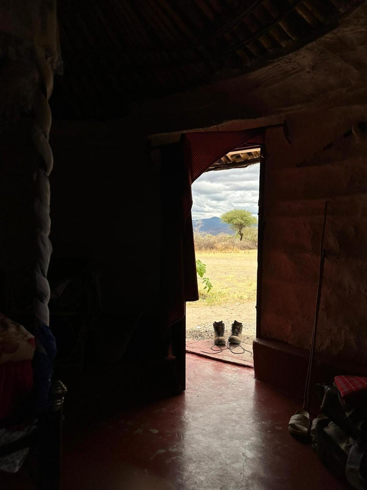 Maasai Eco Boma & Lodge - Experience Maasai Culture Makuyuni エクステリア 写真