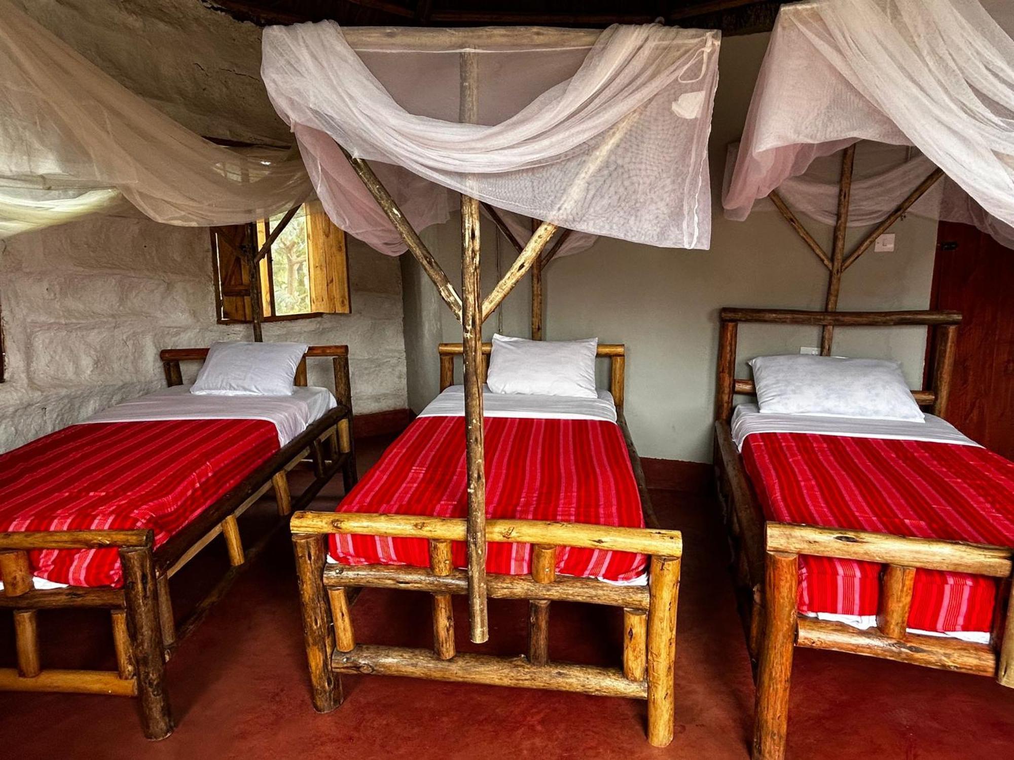 Maasai Eco Boma & Lodge - Experience Maasai Culture Makuyuni エクステリア 写真